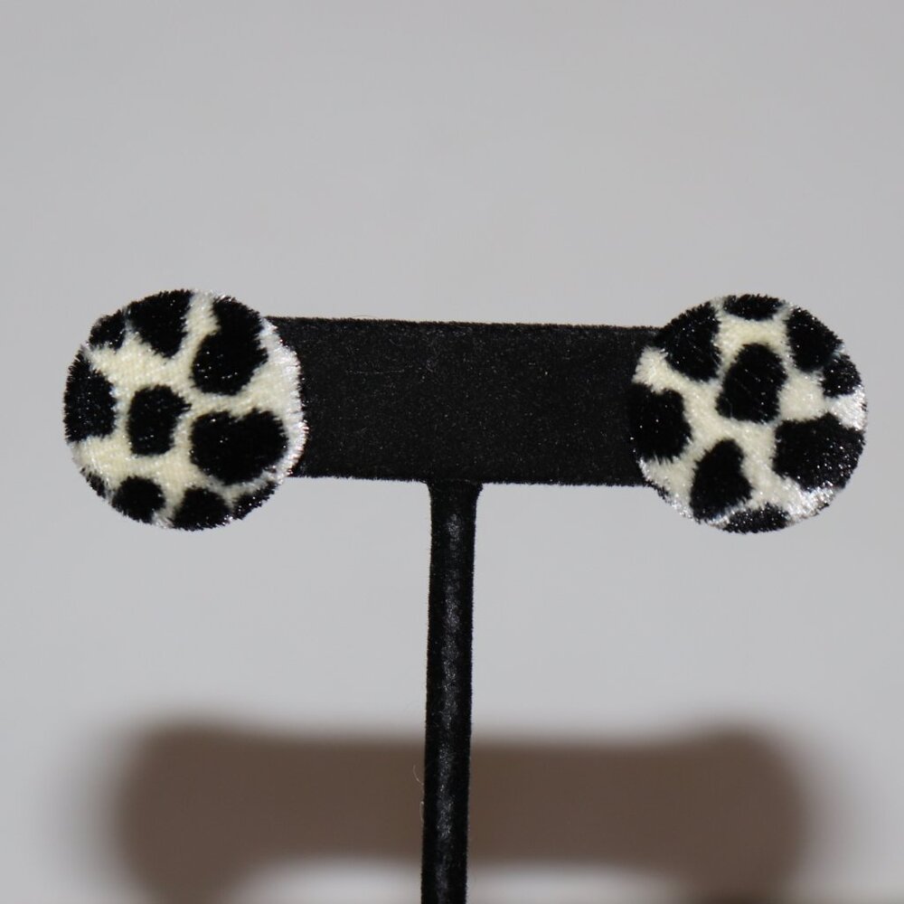 🖤🤍 Modern Spotted Animal‑Print Velour Earrings · Clip‑On · 0.75" Tall · bold